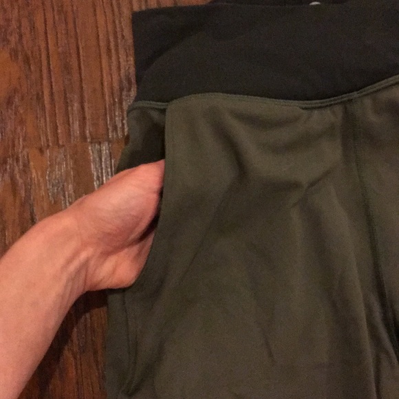 LuluLemon leggings! - Picture 4 of 6